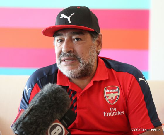 Diego Maradona se despide de Nicaragua tras inolvidable visita