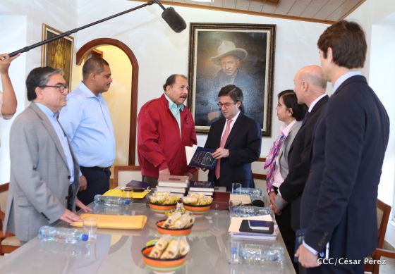 Presidente Daniel Ortega recibe a Luis Alberto Moreno, presidente del BID