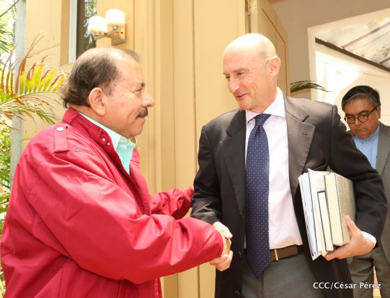 Presidente Daniel Ortega recibe a Luis Alberto Moreno, presidente del BID