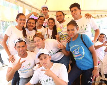 Movimiento Guardabarranco entrega árboles