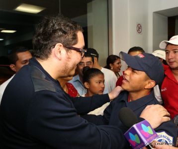 Nicaragua recibe a su Campeón: Román "Chocolatito" González