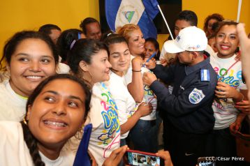 Nicaragua recibe a su Campeón: Román "Chocolatito" González