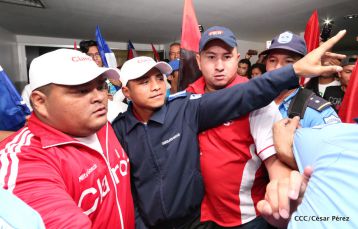 Nicaragua recibe a su Campeón: Román "Chocolatito" González