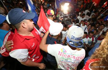 Nicaragua recibe a su Campeón: Román "Chocolatito" González