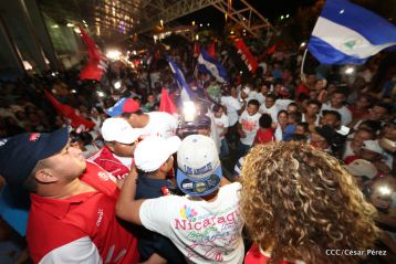 Nicaragua recibe a su Campeón: Román "Chocolatito" González