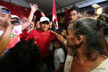 Nicaragua recibe a su Campeón: Román "Chocolatito" González