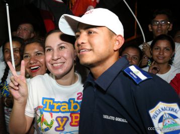 Nicaragua recibe a su Campeón: Román "Chocolatito" González