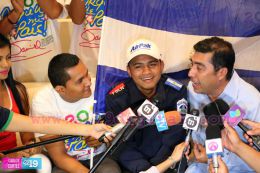 Nicaragua recibe a su Campeón: Román "Chocolatito" González