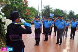 Policía Nacional rinde homenaje a Tomás
