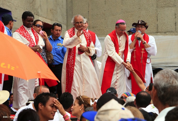 Viacrucis de Viernes Santo en Managua