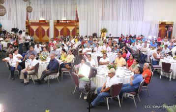Daniel y Rosario sostienen encuentro con líderes sindicales nicaragüenses en saludo al Día Internacional de los Trabajadores