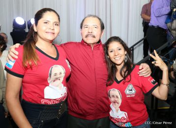 Daniel y Rosario sostienen encuentro con líderes sindicales nicaragüenses en saludo al Día Internacional de los Trabajadores