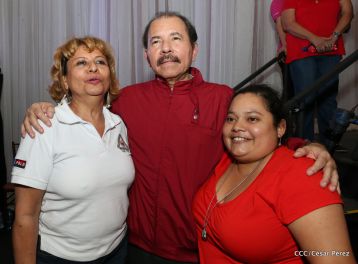 Daniel y Rosario sostienen encuentro con líderes sindicales nicaragüenses en saludo al Día Internacional de los Trabajadores