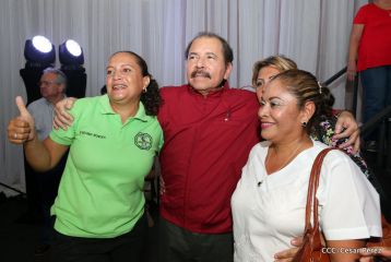 Daniel y Rosario sostienen encuentro con líderes sindicales nicaragüenses en saludo al Día Internacional de los Trabajadores