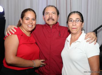 Daniel y Rosario sostienen encuentro con líderes sindicales nicaragüenses en saludo al Día Internacional de los Trabajadores