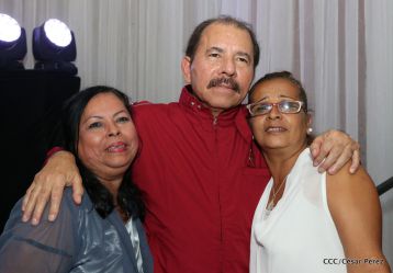 Daniel y Rosario sostienen encuentro con líderes sindicales nicaragüenses en saludo al Día Internacional de los Trabajadores