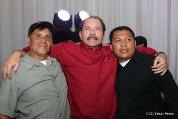 Daniel y Rosario sostienen encuentro con líderes sindicales nicaragüenses en saludo al Día Internacional de los Trabajadores