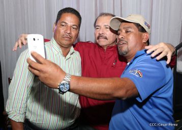 Daniel y Rosario sostienen encuentro con líderes sindicales nicaragüenses en saludo al Día Internacional de los Trabajadores