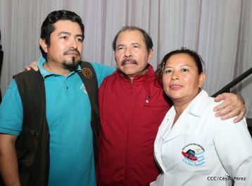 Daniel y Rosario sostienen encuentro con líderes sindicales nicaragüenses en saludo al Día Internacional de los Trabajadores