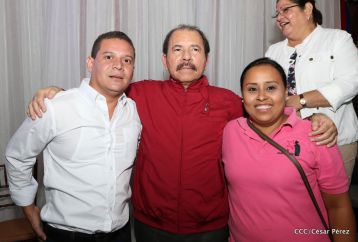Daniel y Rosario sostienen encuentro con líderes sindicales nicaragüenses en saludo al Día Internacional de los Trabajadores
