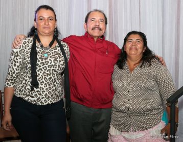 Daniel y Rosario sostienen encuentro con líderes sindicales nicaragüenses en saludo al Día Internacional de los Trabajadores