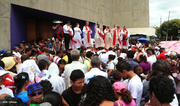 Viacrucis de Viernes Santo en Managua