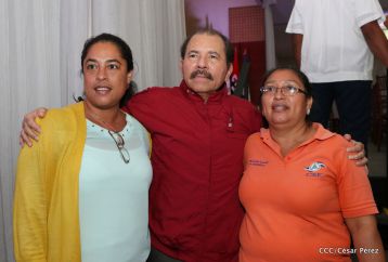 Daniel y Rosario sostienen encuentro con líderes sindicales nicaragüenses en saludo al Día Internacional de los Trabajadores