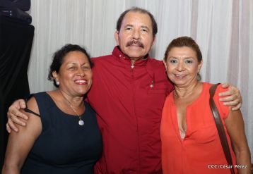 Daniel y Rosario sostienen encuentro con líderes sindicales nicaragüenses en saludo al Día Internacional de los Trabajadores