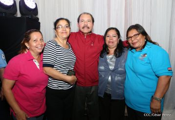 Daniel y Rosario sostienen encuentro con líderes sindicales nicaragüenses en saludo al Día Internacional de los Trabajadores