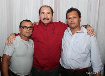 Daniel y Rosario sostienen encuentro con líderes sindicales nicaragüenses en saludo al Día Internacional de los Trabajadores