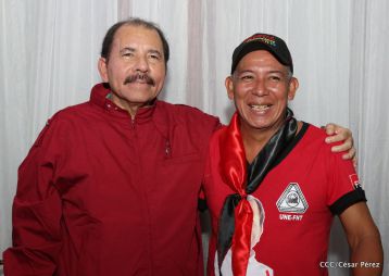 Daniel y Rosario sostienen encuentro con líderes sindicales nicaragüenses en saludo al Día Internacional de los Trabajadores