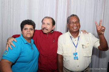 Daniel y Rosario sostienen encuentro con líderes sindicales nicaragüenses en saludo al Día Internacional de los Trabajadores