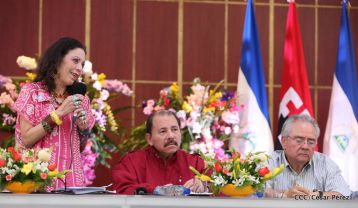 Daniel y Rosario sostienen encuentro con líderes sindicales nicaragüenses en saludo al Día Internacional de los Trabajadores