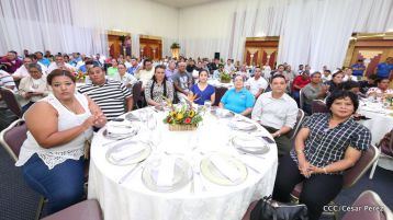 Daniel y Rosario sostienen encuentro con líderes sindicales nicaragüenses en saludo al Día Internacional de los Trabajadores