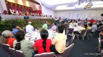 Daniel y Rosario sostienen encuentro con líderes sindicales nicaragüenses en saludo al Día Internacional de los Trabajadores