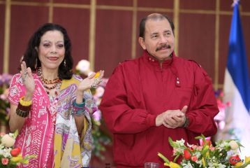 Daniel y Rosario sostienen encuentro con líderes sindicales nicaragüenses en saludo al Día Internacional de los Trabajadores