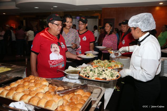 Daniel y Rosario sostienen encuentro con líderes sindicales nicaragüenses en saludo al Día Internacional de los Trabajadores