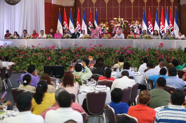 Daniel y Rosario sostienen encuentro con líderes sindicales nicaragüenses en saludo al Día Internacional de los Trabajadores
