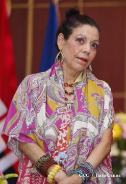 Daniel y Rosario sostienen encuentro con líderes sindicales nicaragüenses en saludo al Día Internacional de los Trabajadores