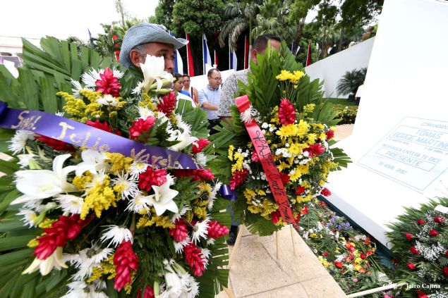 Una Flor para Tomás: Miles de nicaragüenses rinden homenaje al Comandante de la Revolución
