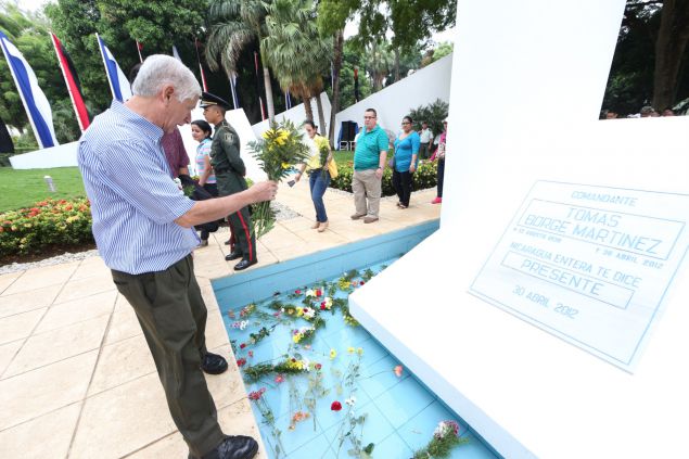 Una Flor para Tomás: Miles de nicaragüenses rinden homenaje al Comandante de la Revolución