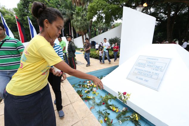 Una Flor para Tomás: Miles de nicaragüenses rinden homenaje al Comandante de la Revolución