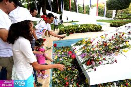 Una Flor para Tomás: Miles de nicaragüenses rinden homenaje al Comandante de la Revolución