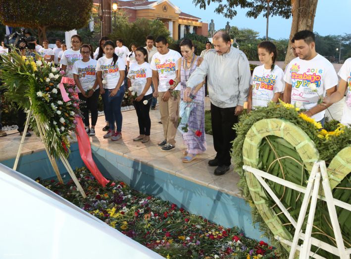 Daniel y Rosario rinden homenaje al Comandante de la Revolución, Tomás Borge Martínez