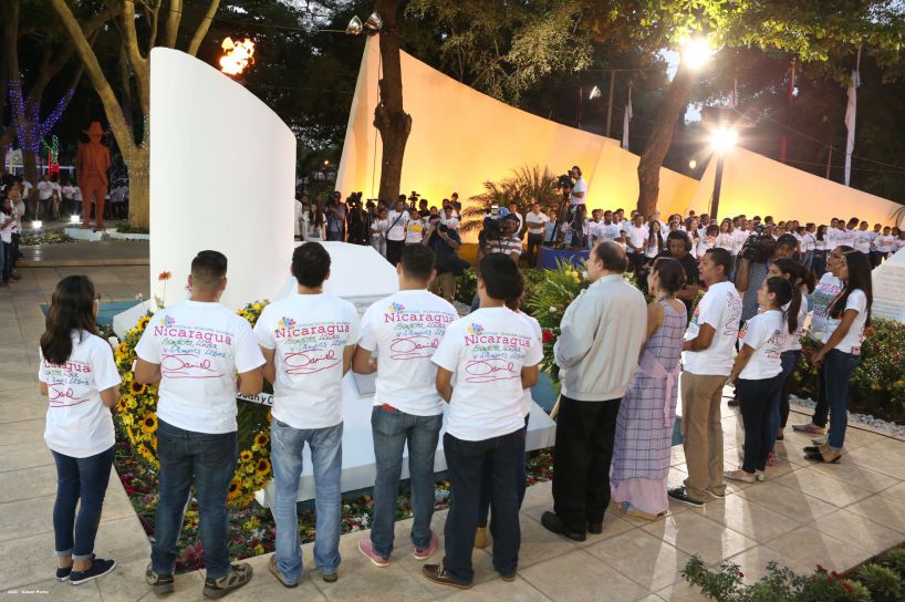Daniel y Rosario rinden homenaje al Comandante de la Revolución, Tomás Borge Martínez