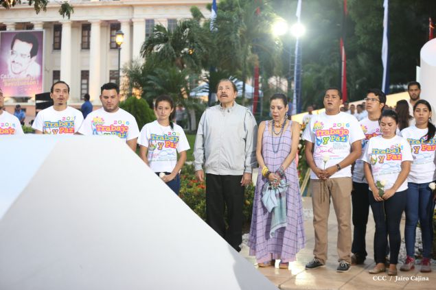 Daniel y Rosario rinden homenaje al Comandante de la Revolución, Tomás Borge Martínez