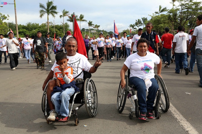Juventud marcha hacia Plaza de la Fe Juan Pablo II al 34/19