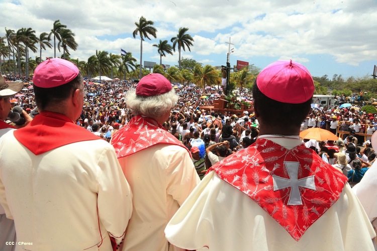 Viacrucis de Viernes Santo en Managua
