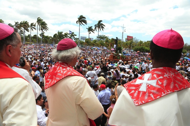 Viacrucis de Viernes Santo en Managua