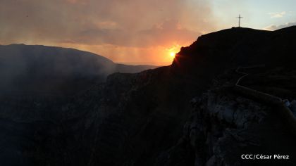 El impresionante lago de lava del Volcán Masaya